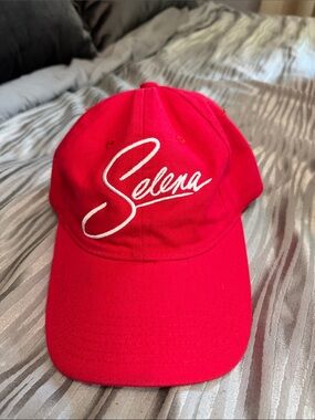 Selena dad cap